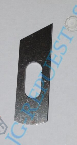 CUCHILLA MAQUINA DE COSER DOMESTICA ANCH 8MM  LARG 25MM 0119