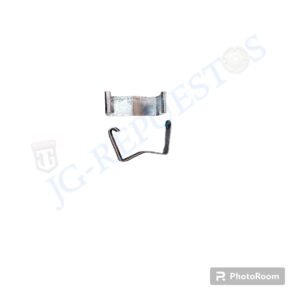 GRAPA PORTA CARBON POR PAR LICUADORA OSTER FORMA DE M, MEDIDAS: 1.62CM X 1.18CM -7867