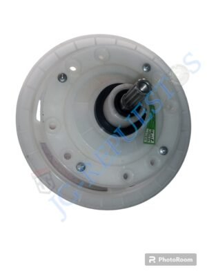 31904.jpg TRANSMISION LAVADORA ETIQUETA VERDE. 11 ESTRÍAS ARRIBA 3.4CM CORTO, ROSCA ABAJO CON POLEA 4 HUECOS (FRIGIDAIRE - ELECTROLUX - SMC - WHIRLPOOL ASIATICA) 2990R